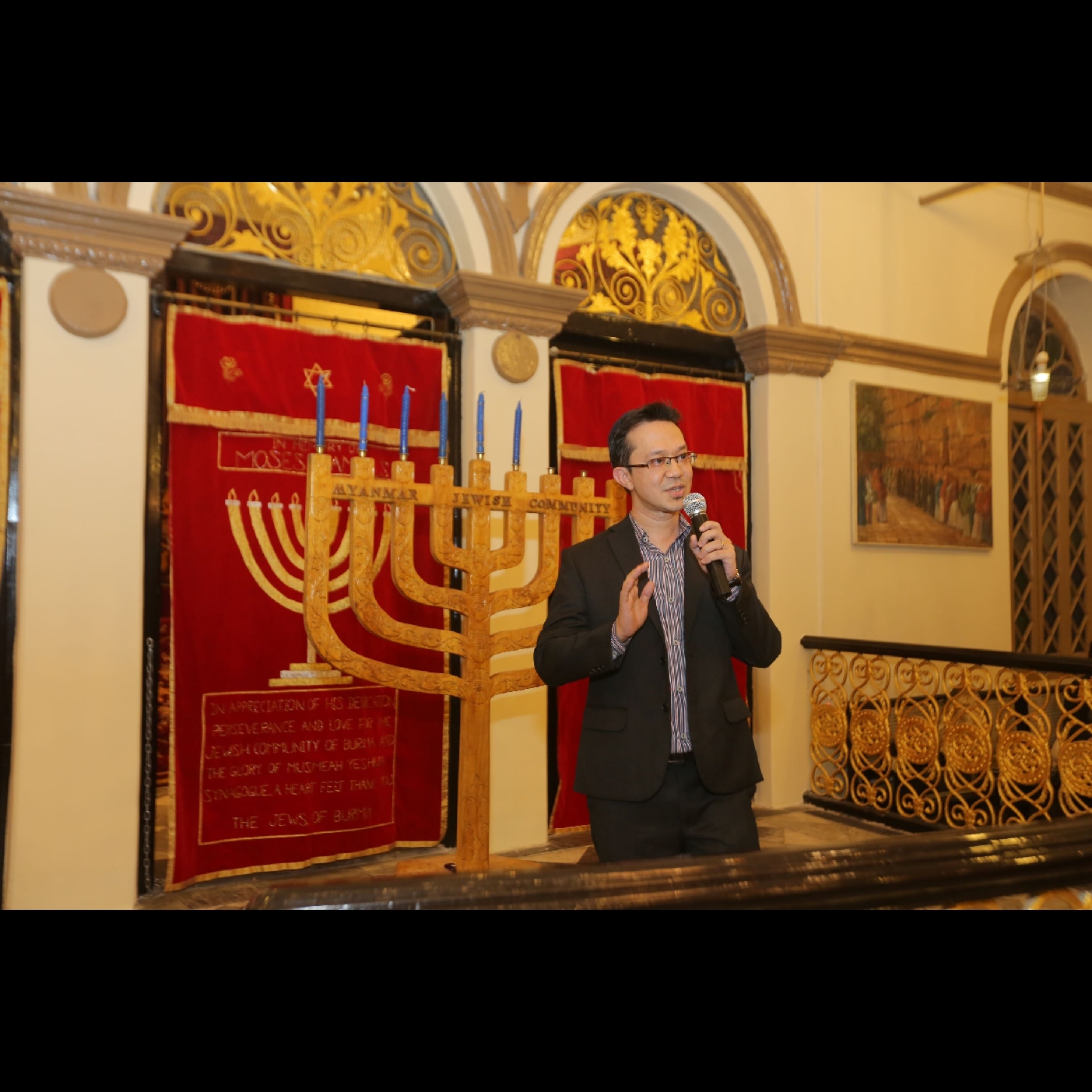 Talkline With Zev Brenner Podcast on The Talkline Network