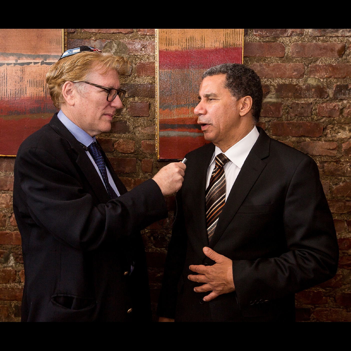 Talkline With Zev Brenner Podcast on The Talkline Network