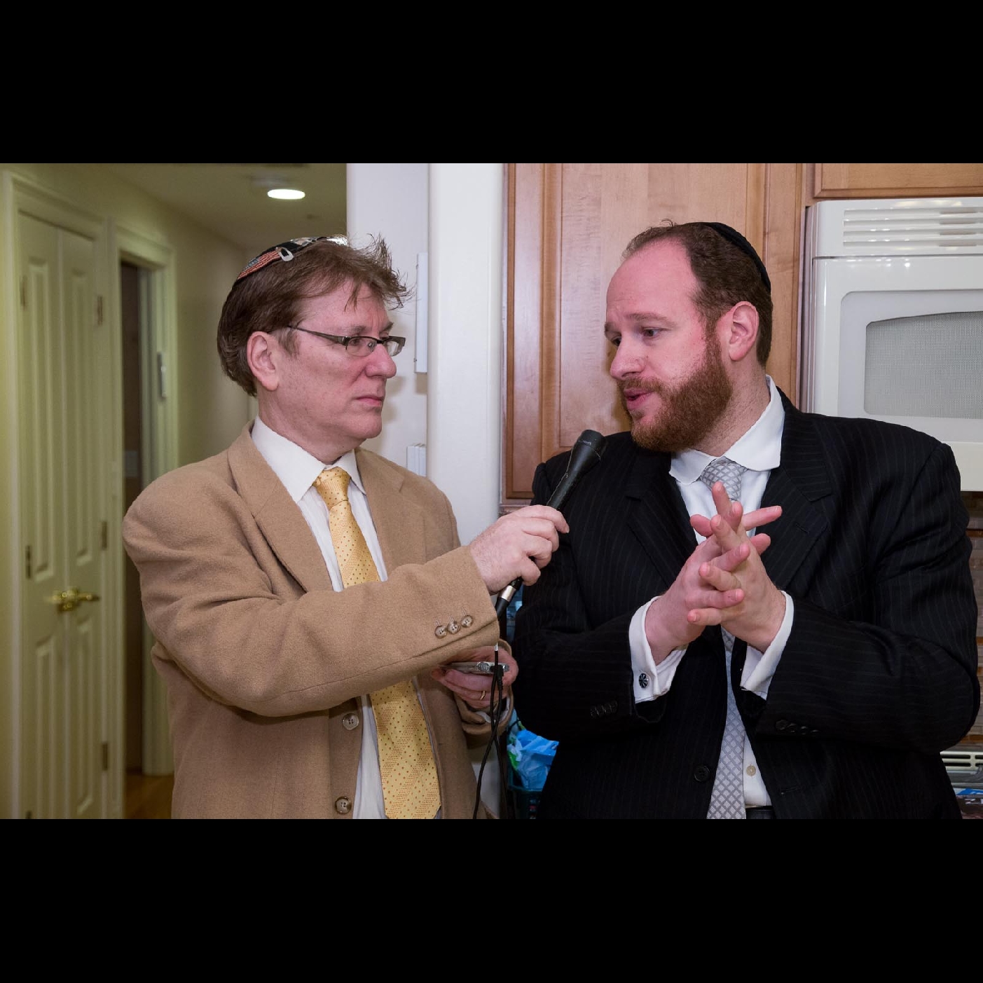 Talkline With Zev Brenner Podcast on The Talkline Network