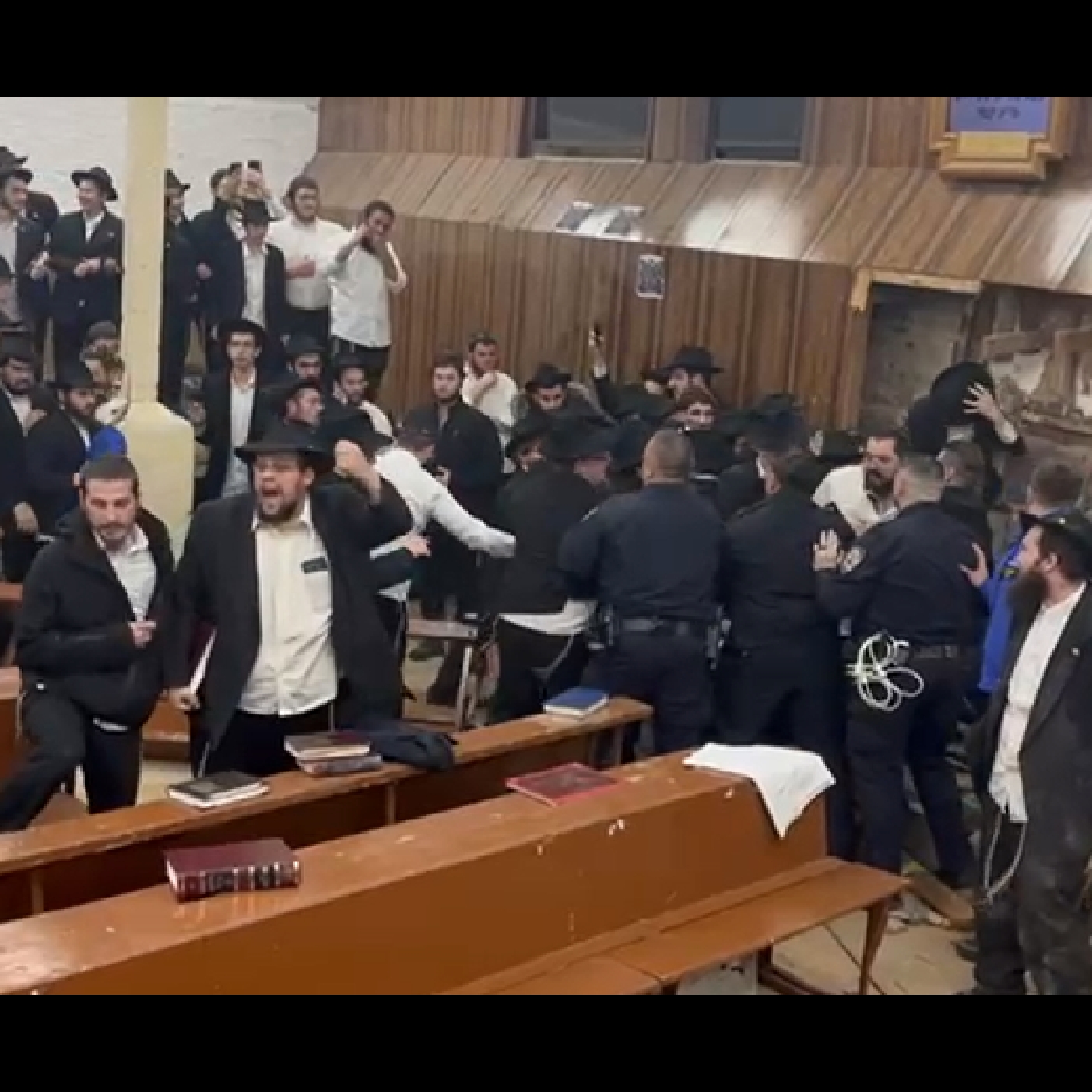 Talkline With Zev Brenner on the Crown Heights Tunnel Riot with eyewitness Moshe  episode artwork