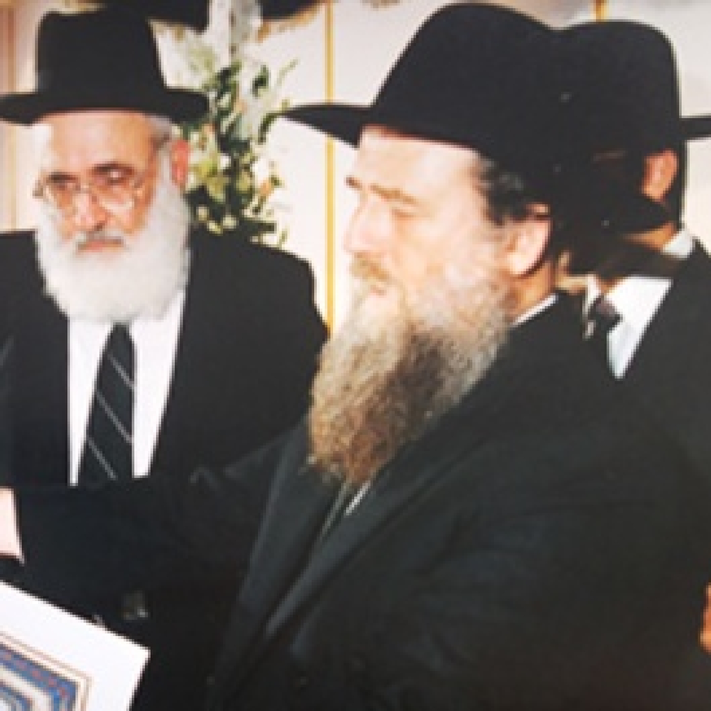 Rischa D'Araisa-Season 6-Episode 15- Rav Yaakov Weinberg and Rav Moshe Shapiro Zichronum Livracha-A Super-Sized Nital Nacht Shmooz with Rav Yochanan Meir Bechhofer