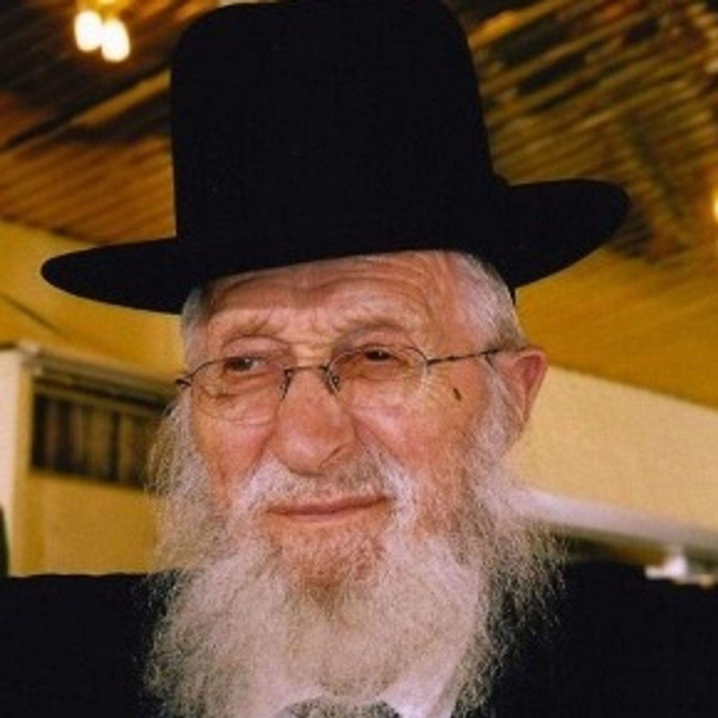 Rav Chaim Pinchas Scheinberg Ztvk"l-The Nofech Shines Brilliantly in the Setting